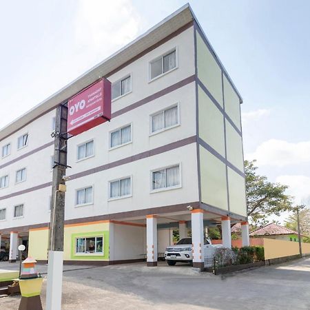 Oyo 632 Thanagrit Apartelle Tha Mai Kültér fotó